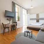 Stepanska Apartment