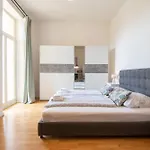 Stepanska Apartment *
