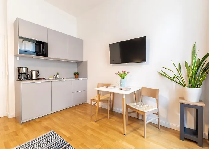 Stepanska Apartmeet