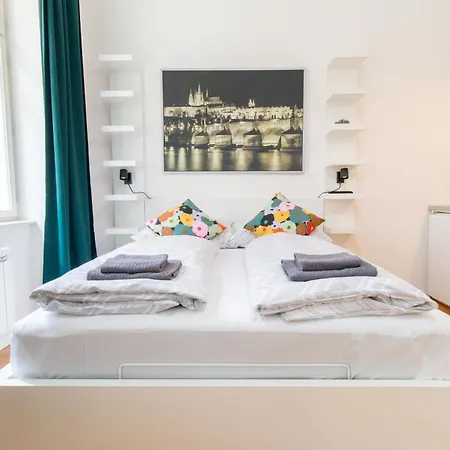 Stepanska Apartment