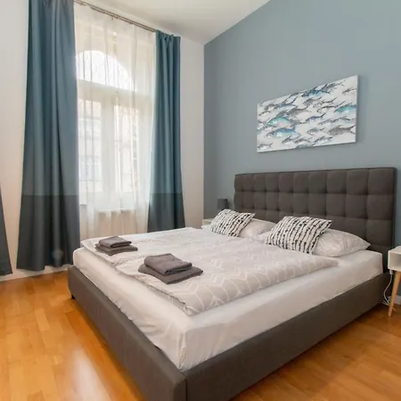 Stepanska Apartment