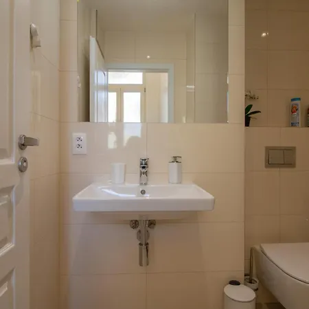 Stepanska Apartmán *